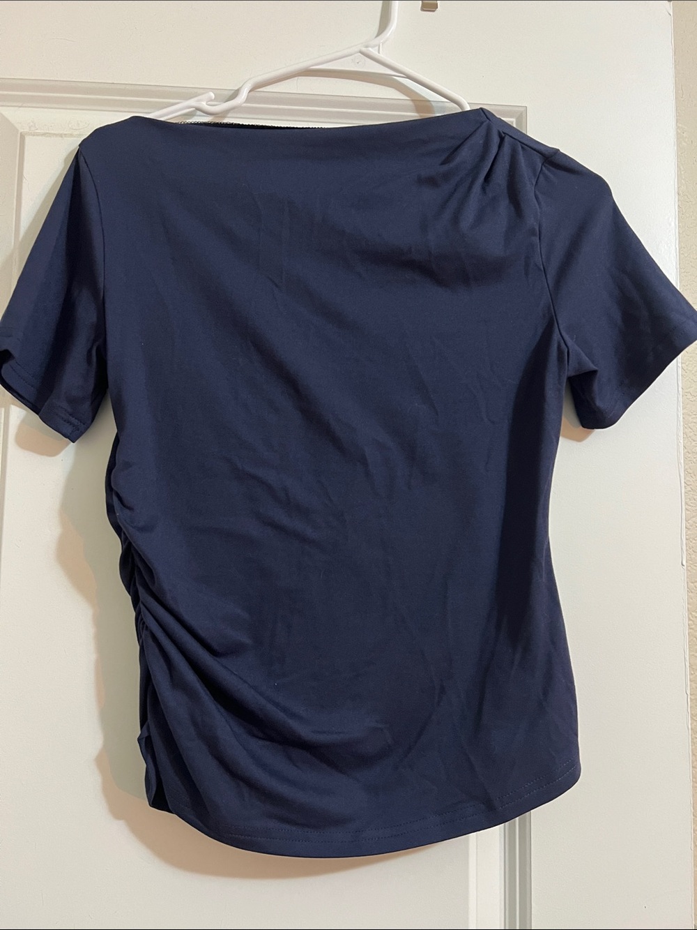 Women’s Short-Sleeve Ruched Side Top in Navy